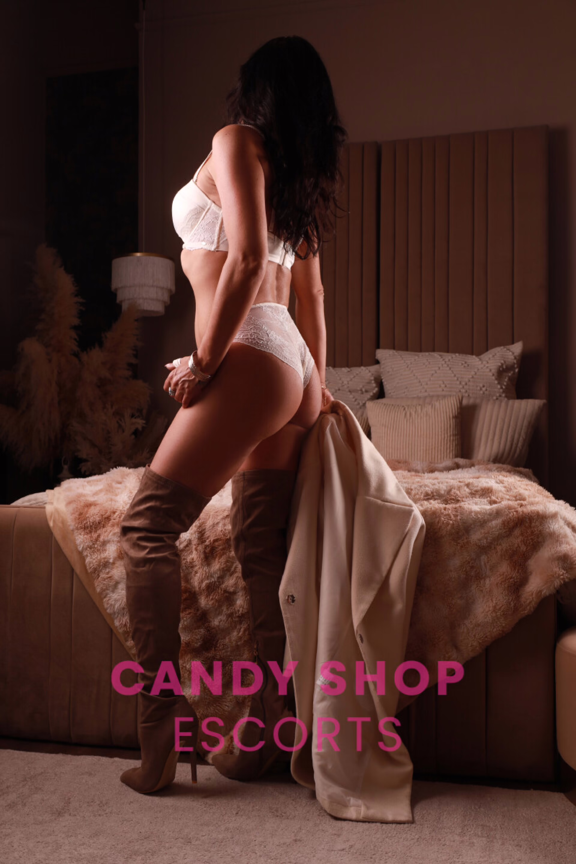 Nicole - Photo 7